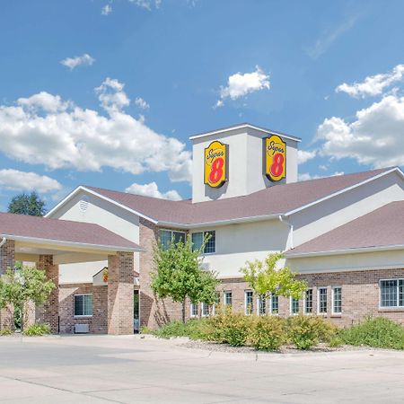 Super 8 By Wyndham Cedar Falls Exterior photo